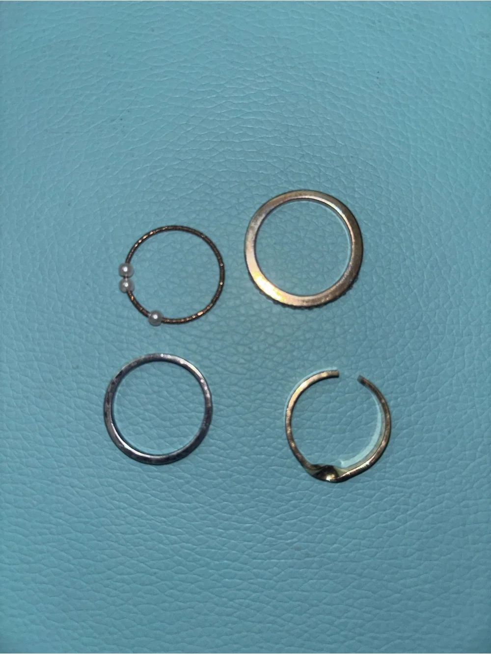 Mixed Metal Stackable Women's Ring Set - Gold & Silver